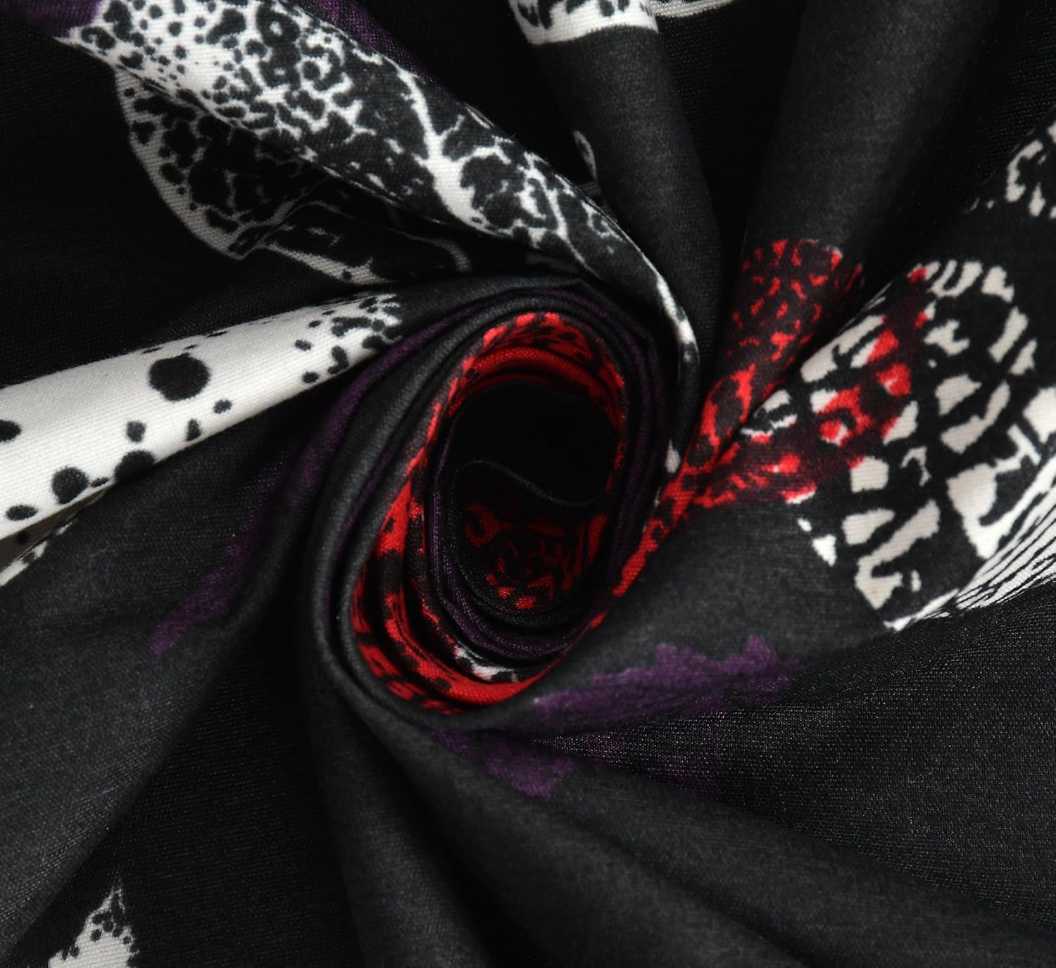 Black Painted leaf Pattern | 210 Tc Cotton Queen size Bedsheet set (Buy 1 Get 1 Free )